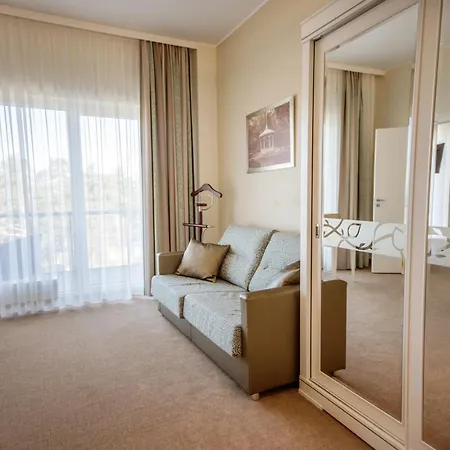 Noorus 4*